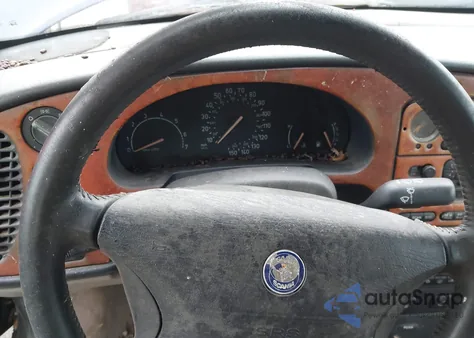 1998 Saab 900 S from USA, damaged, VIN YS3DD75B7W7004063